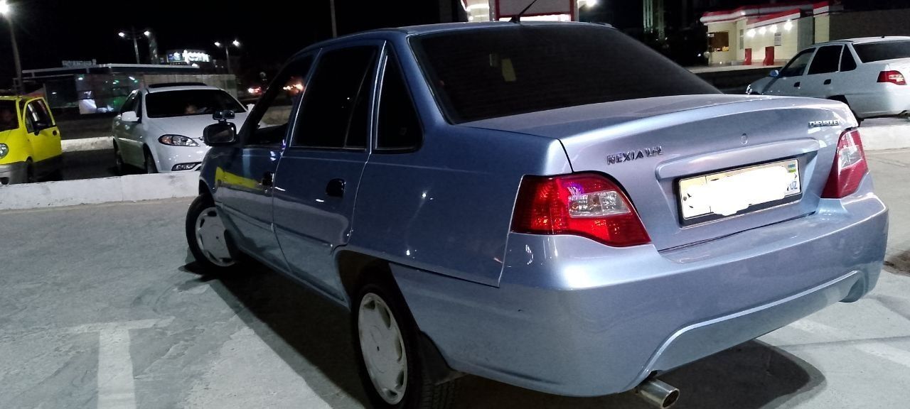 Nexia Gibrid 1.5 sons Mator sotiladi 2012yil Lux konditsoner...