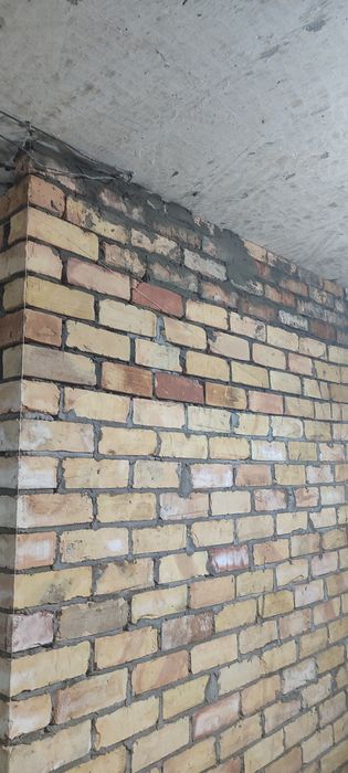 Кладка кирпича . Ремонт квартир . От и до