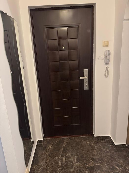 Proprietar, vand apartament 2 cam ion mihalache- zona ciuperca/Domenii