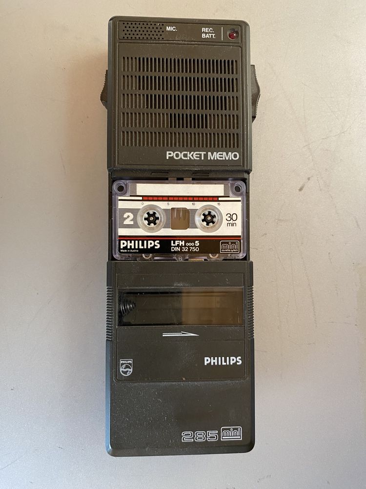 Mini. Casetofon.  Recorder Vintage. Philips