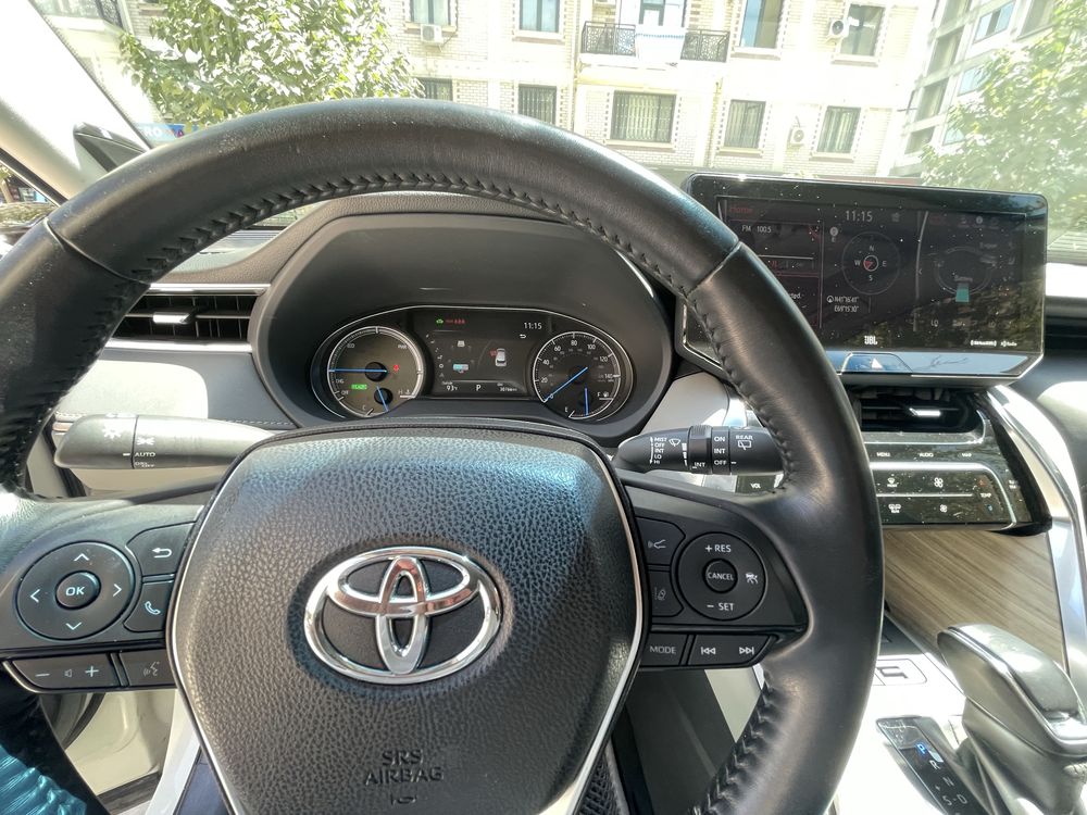 Продается Toyota Venza Hybrid XLE 2021 года