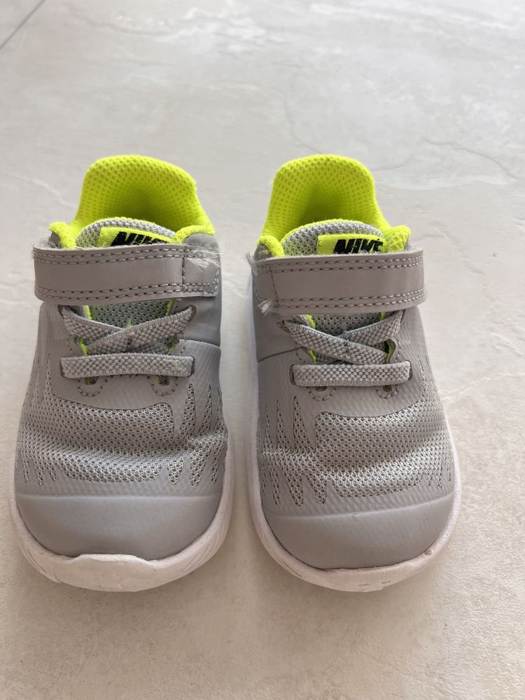 Nike бебешки маратонки