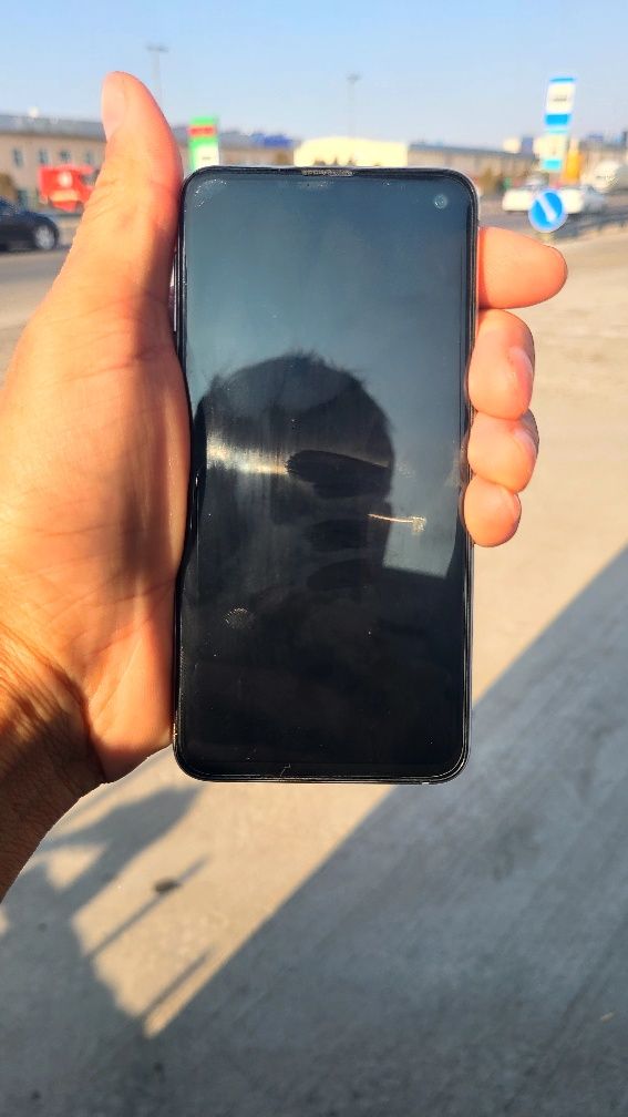 Samsung galaxy s10.e