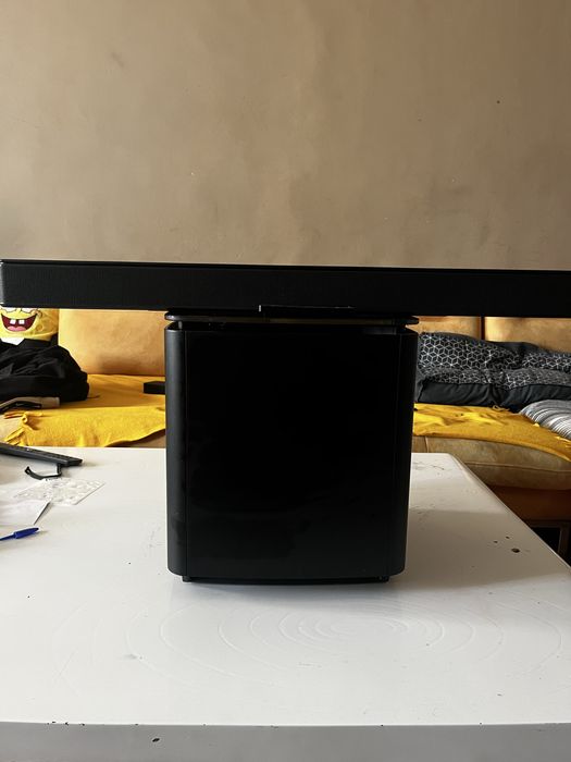 Bose Smart Soundbar 300 и Acoustimass 300 Bass Module