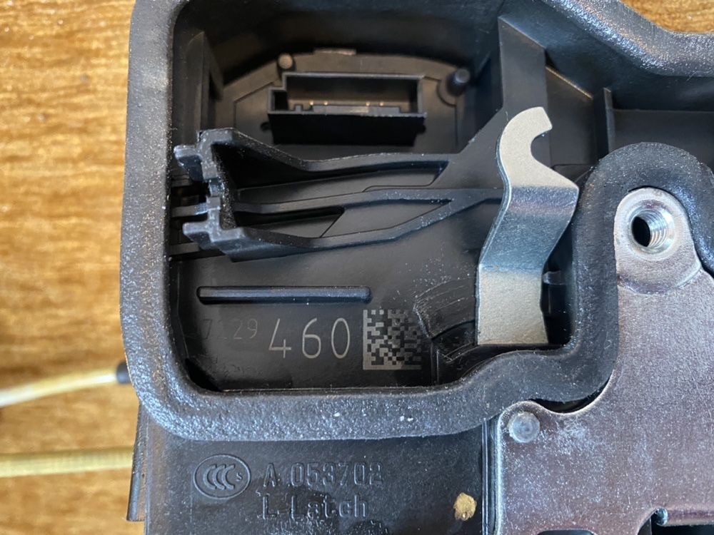 Broasca / Incuietoare usa BMW Seria 1 2 3 4 5 F10 F11 F20 F30 F31 F36
