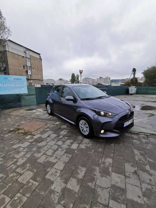 Toyota yaris hybrid