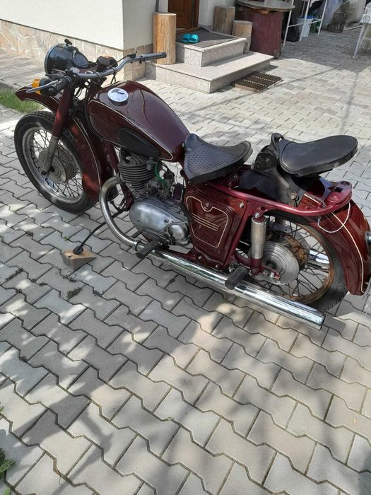 IJ 56 cu atas fab 1958