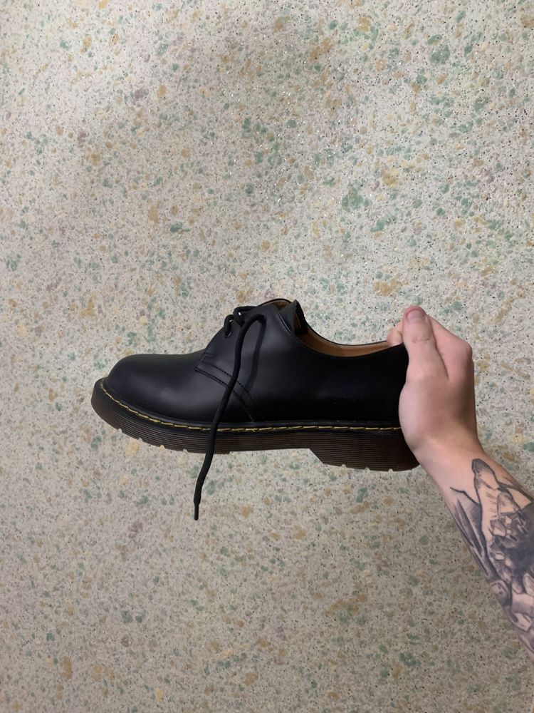 Продам полуботинки Dr martens