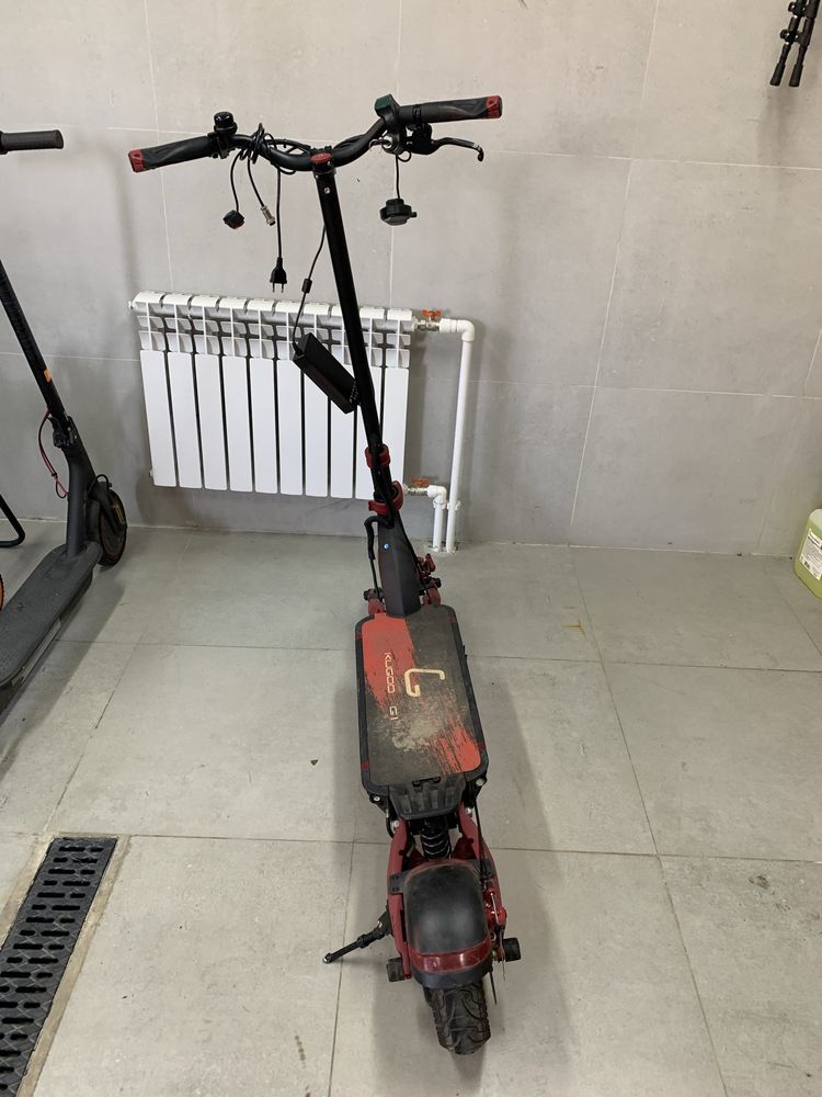 Продам электросамокат KUNGOO G1