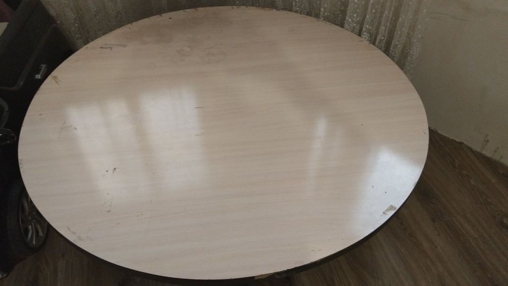 Стол круглый.стол