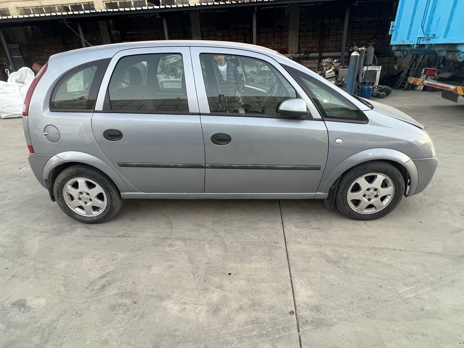 Opel Meriva A 1.7 cdt НА ЧАСТИ