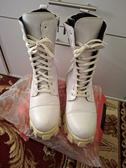 Сапожки Белые женские стильные