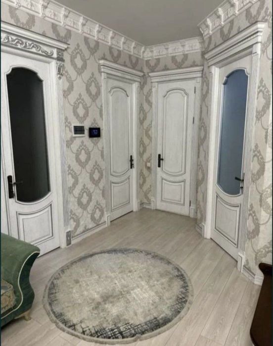 ПРОДАЕТСЯ ДОМ на Катта Хасанбай (Юнусабадский район)
Комнат: 6
Уровней