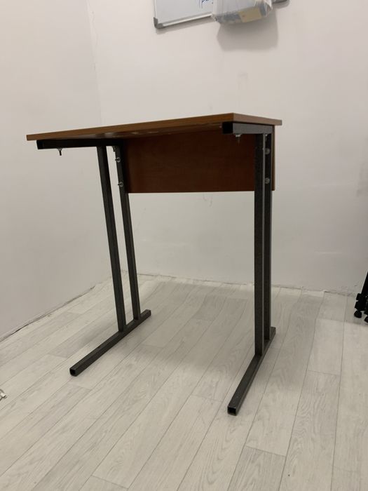 Мини парта, стулья, мини маркерная доска