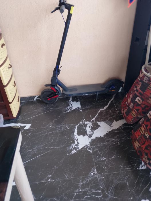 Vând trotinetă electrică xiomi mi 3 urgent