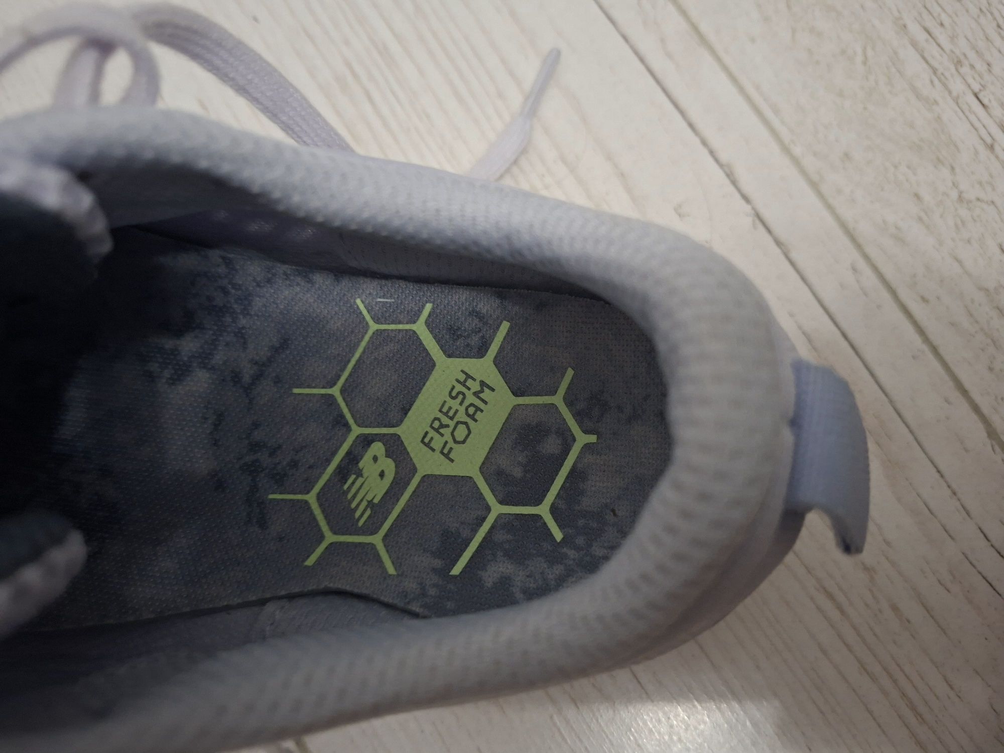 New Balance-Ориг.Детски маратонки Нови!!!