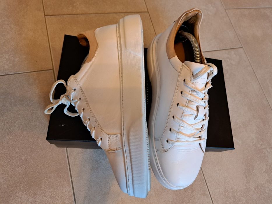 Adidasi piele barbati