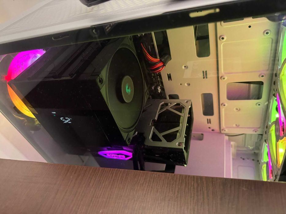 Vand PC Gaming Ryzen 7 5700G plus Monitor 240hz AlienWare