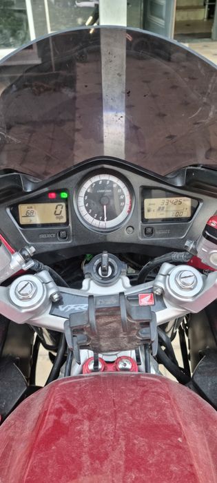 HONDA VFR 800 сотилади