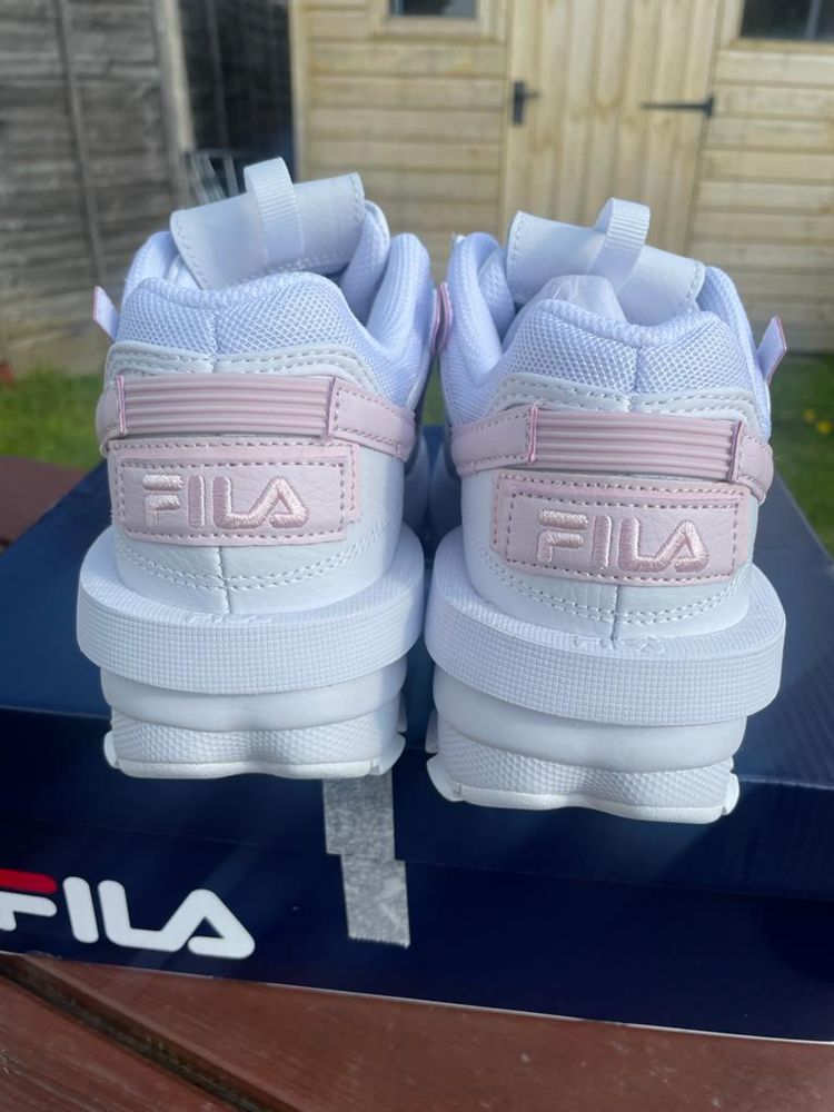 Adidasi Fila Disruptor EXP dama noi cu eticheta