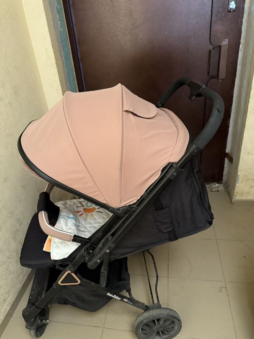 Удобная детская коляска с сумкой, отличное состояние
