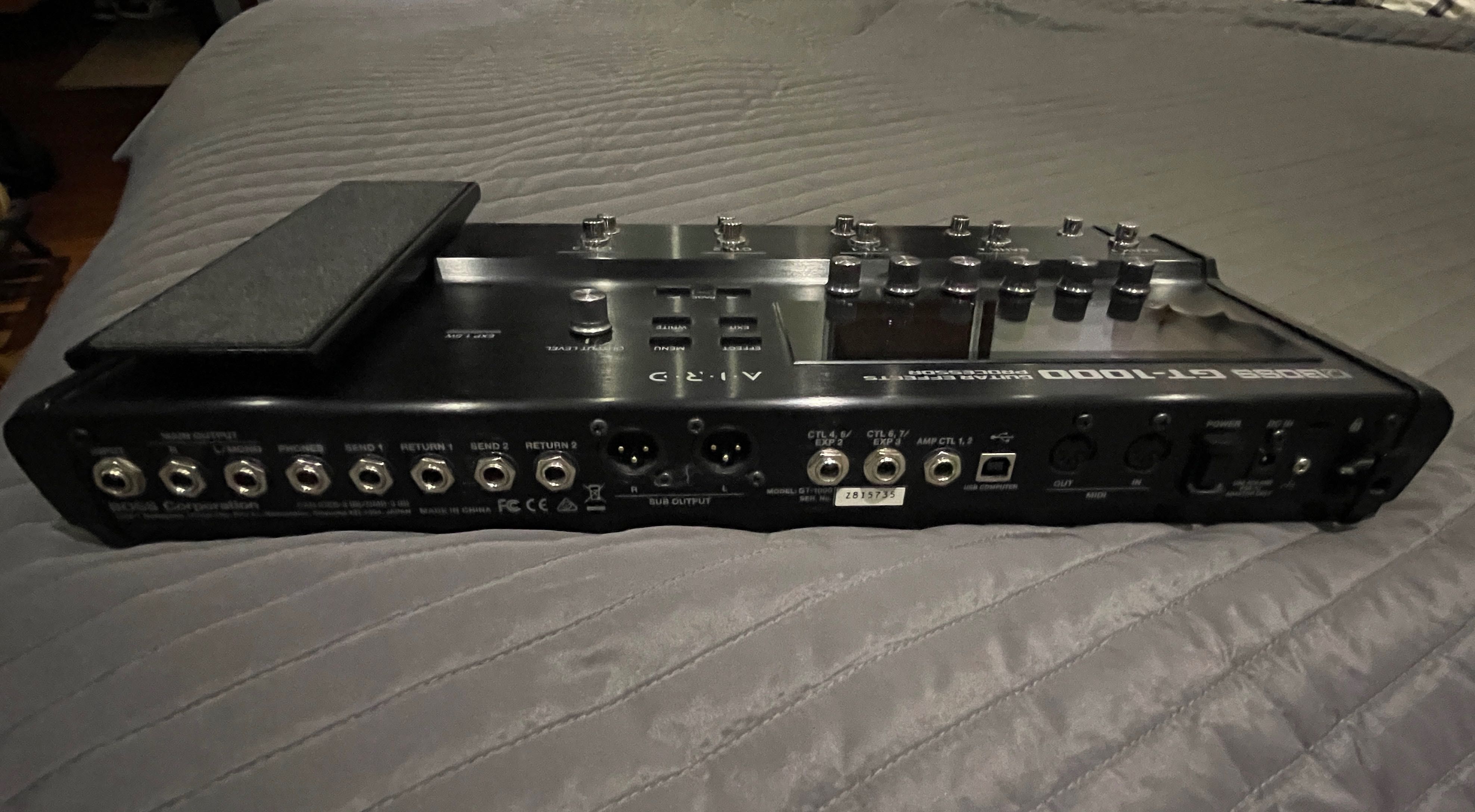 BOSS GT-1000 In Great Condition with Original Power Supply