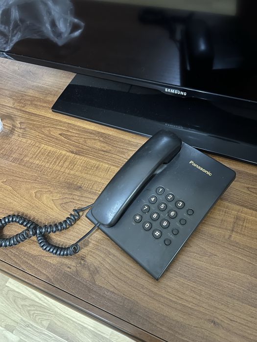Станицонарный телефон panasonic