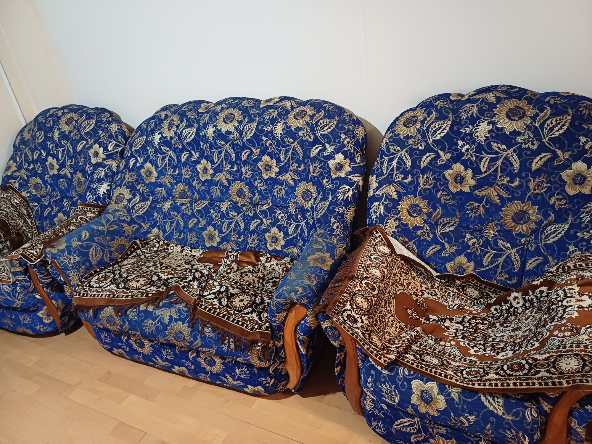 продам тахты, кресла