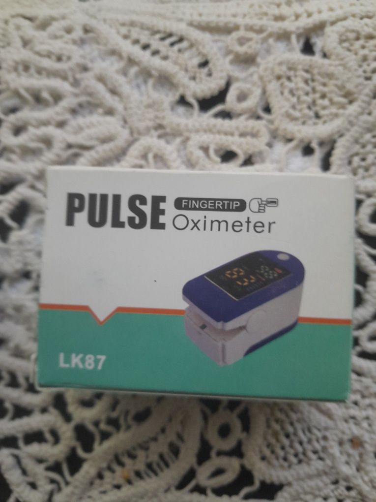 Vând un pulsoximetru medical cu 2 funcții oferta 30 lei