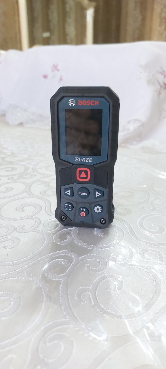 Bosch orginal lazerni metr GLM 165-22  sotiladi
