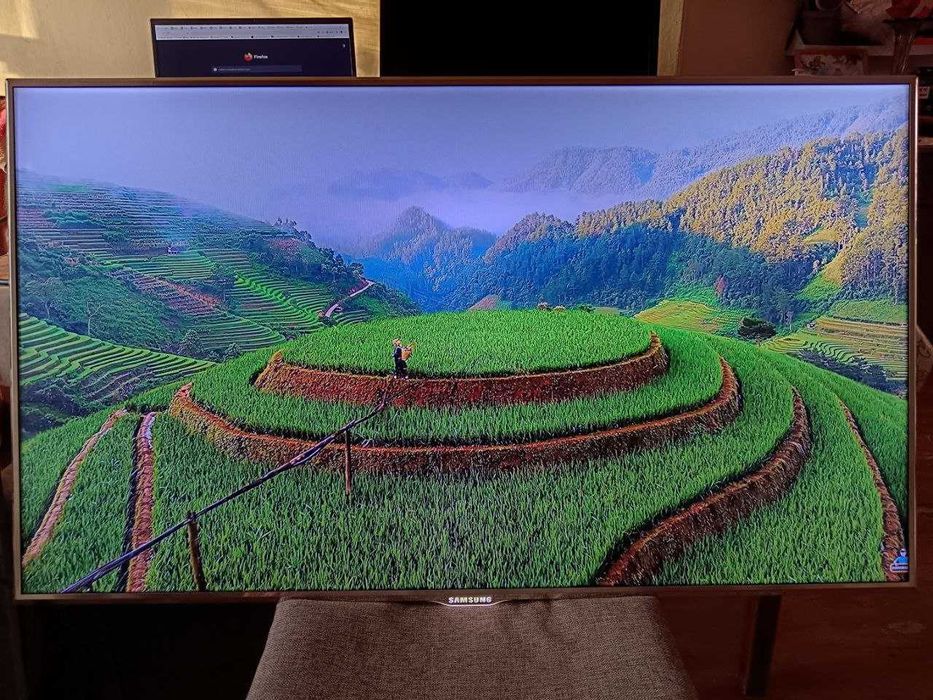 Телевизор Samsung Smart TV 117 см, 46"