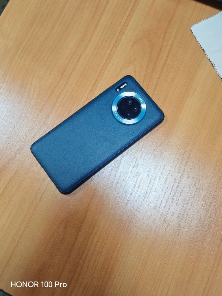Срочно продам Huawei mate 30 5G 8/256gb