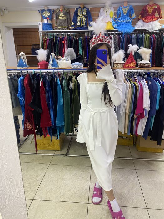 Продам платье белое