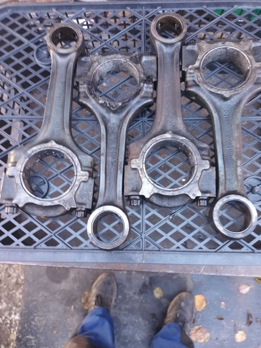 Части за мерцедес 250 тди