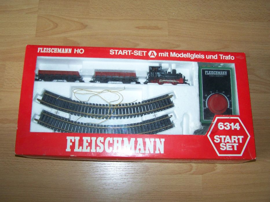 Set start trenulet electric Fleischmann scara HO, macheta feroviara