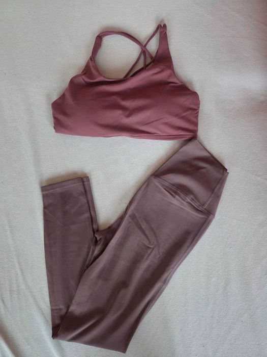 Дамско спортно облекло за йога, пилатес, фитнес