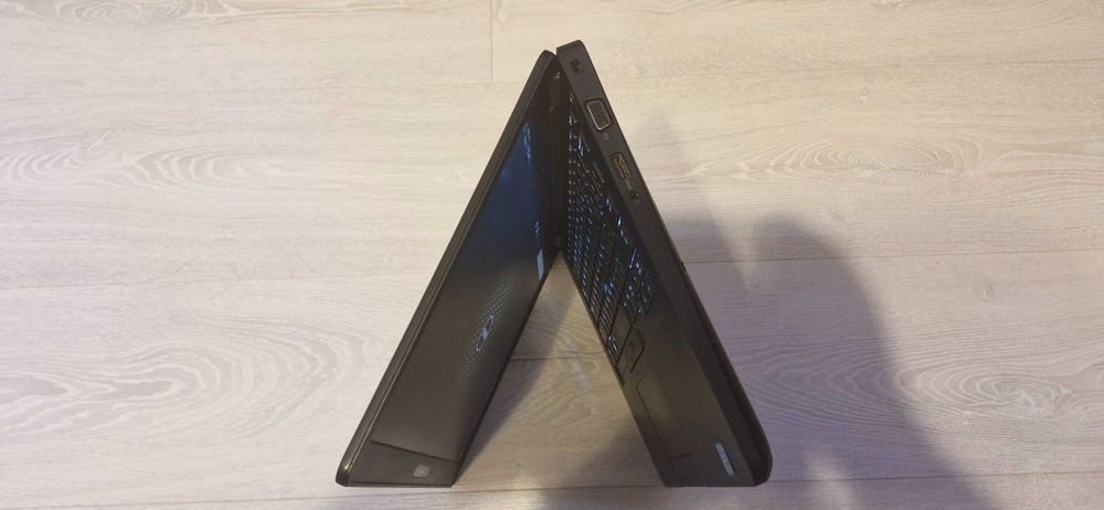 Dell Latitude 5490 i5-8350U 16GB DDR4 256GB SSD Windows 11