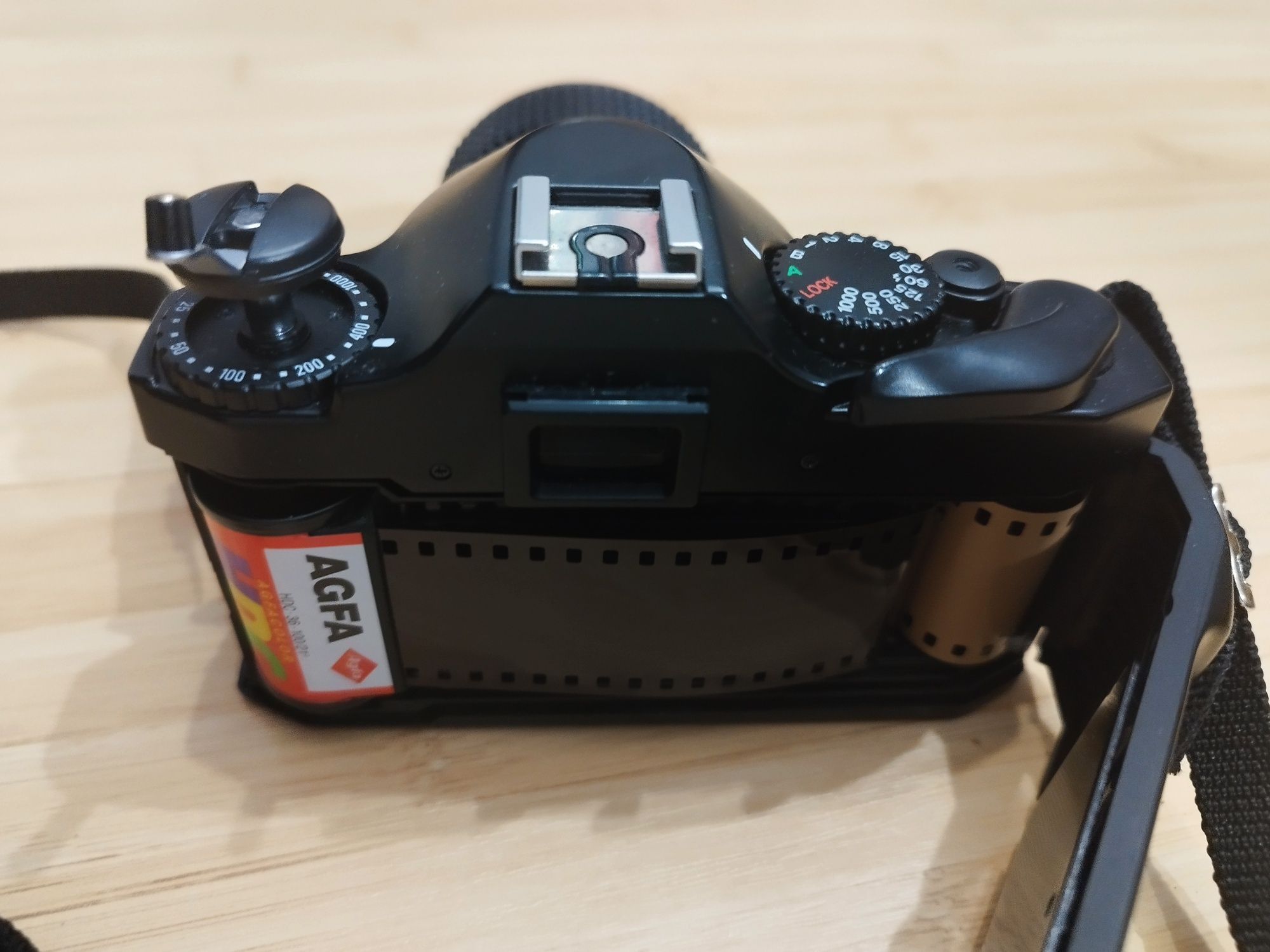 Aparat pe film, REVUE auto + obiectiv
