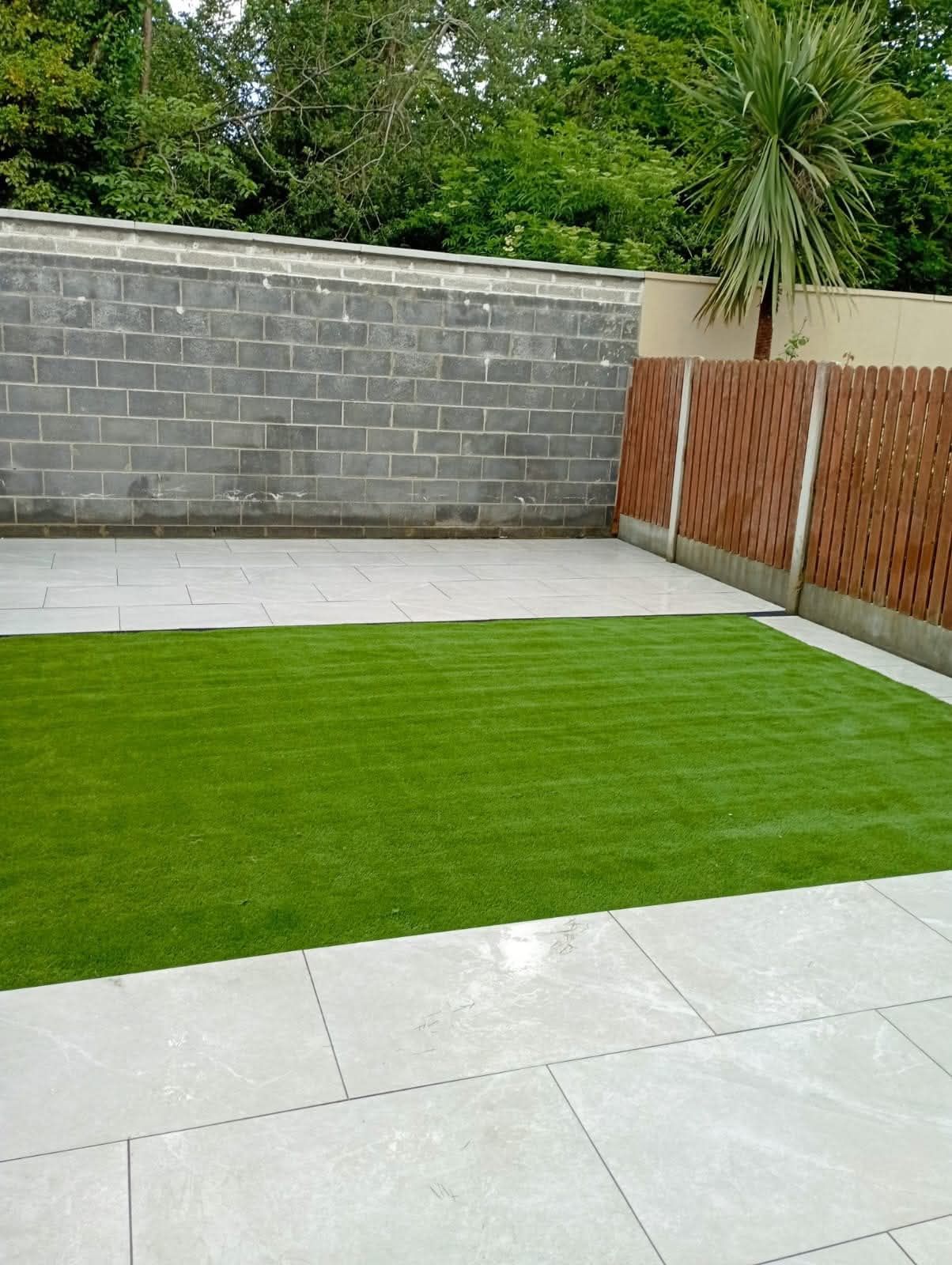 Pavaje, gazon natural/artificial, terase