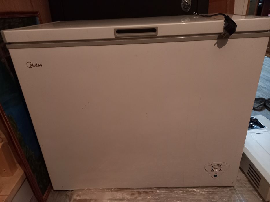 Морозильник Midea