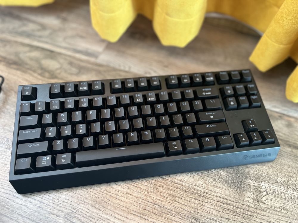 Безжична геймърска клавиатура Genesis Thor 230 TKL