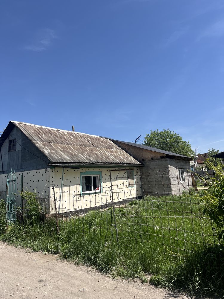 Продам дом,дача в Иссыке “восход”земленичная19.