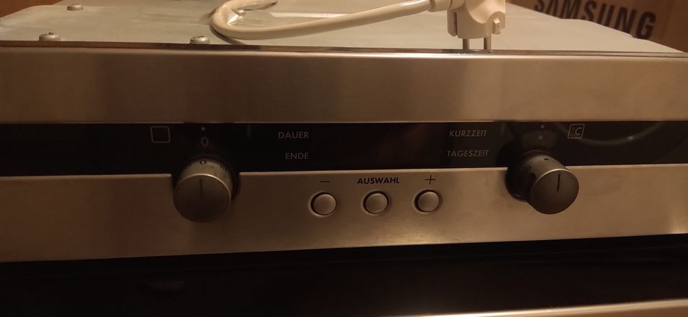 Фурна за вграждане АЕГ