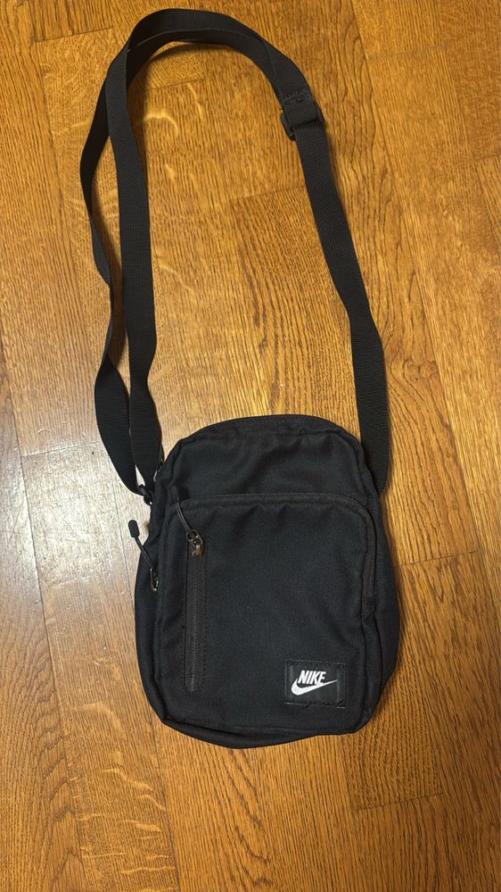 Nike чанта.