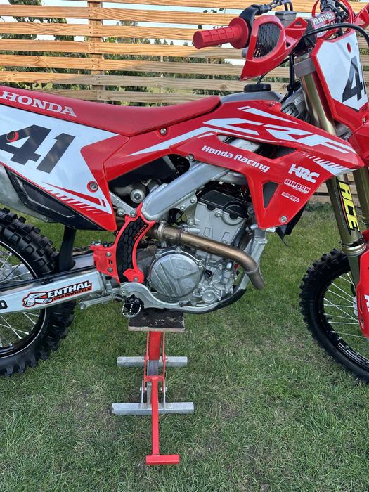 Honda CRF250R model 2022 2 seturi de roti recent adusa UK