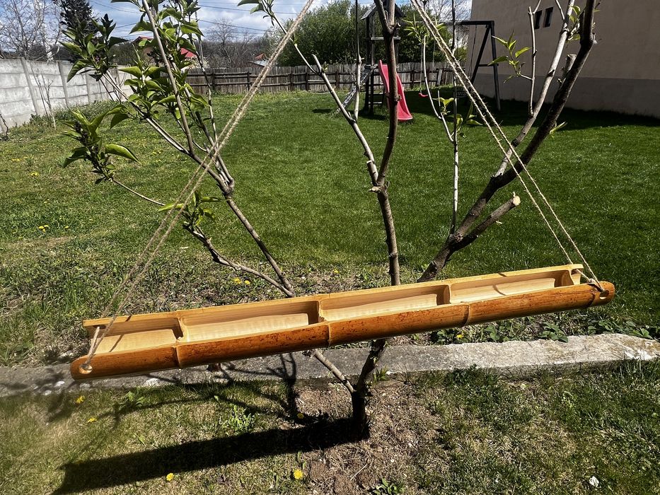Jardiniere din bambus pentru flori