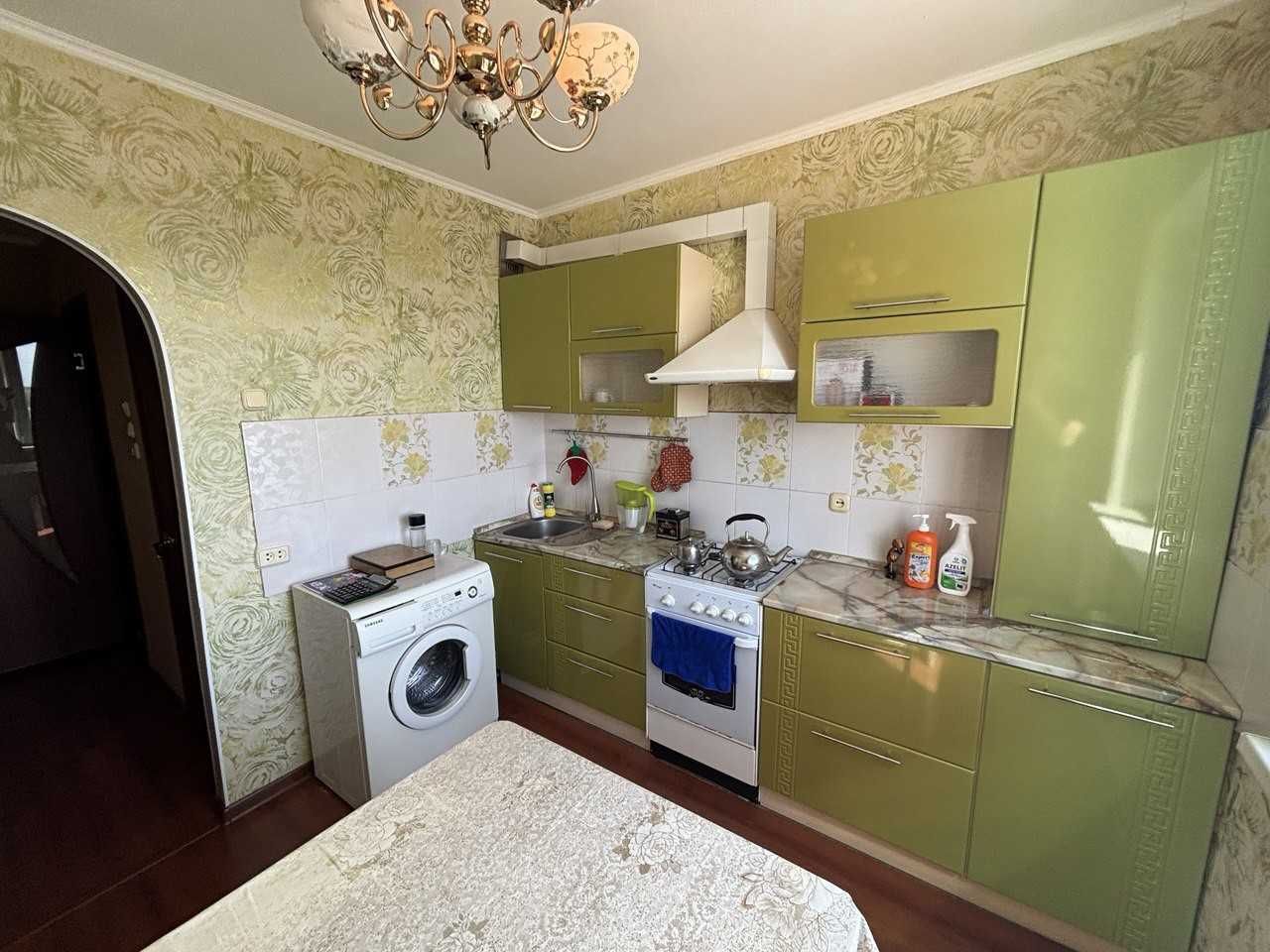 Продам 2-ком квартиру в 7 мкр