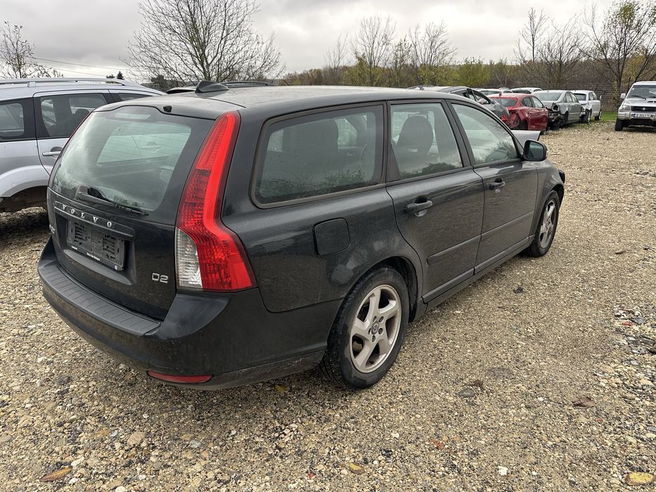 Volvo V50 D2 1.6hdi - На Части!!! Facelift!!!