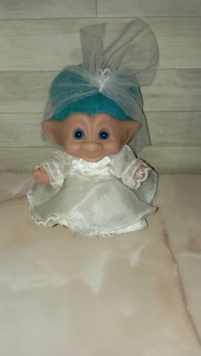 mireasa Troll de epoca
