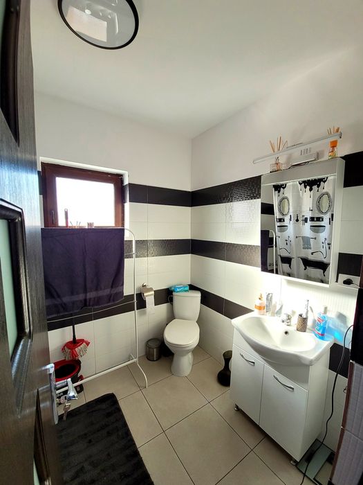 Proprietar Vand casa 2021, 4 camere, 2 bai, 300 mp teren